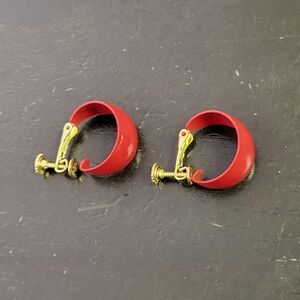 Vintage Clip On Earrings
